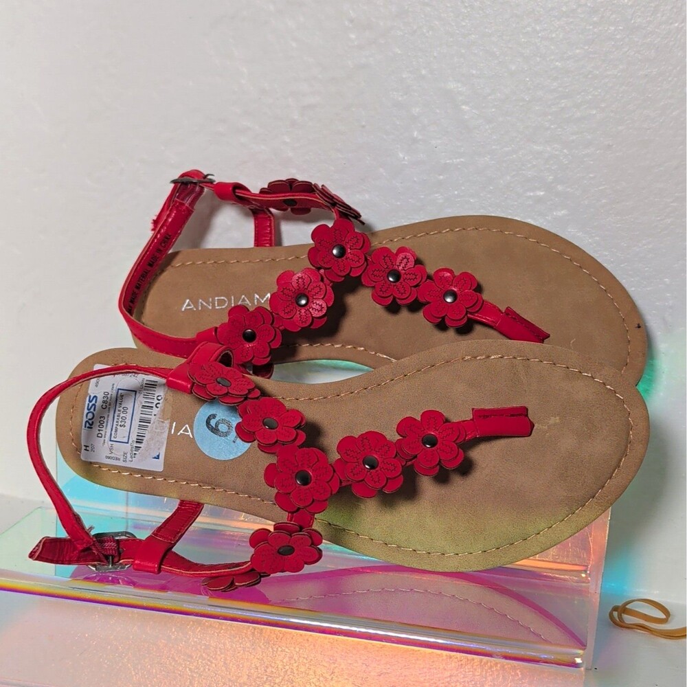 Andiamo Red Floral Thong Sandals Womens Size 6 Ankle Strap Boho Flowers new